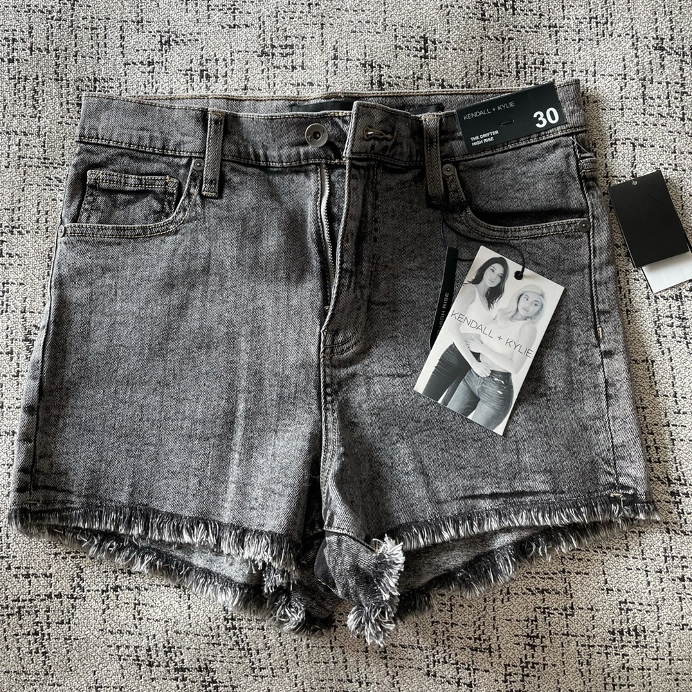 Kendall & Kylie high waisted jean shorts (new)